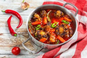 featured-slow-cooker-red-wine-beef-stew